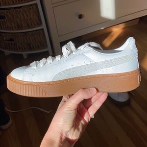 puma women's basket platform euphoria gum sneaker